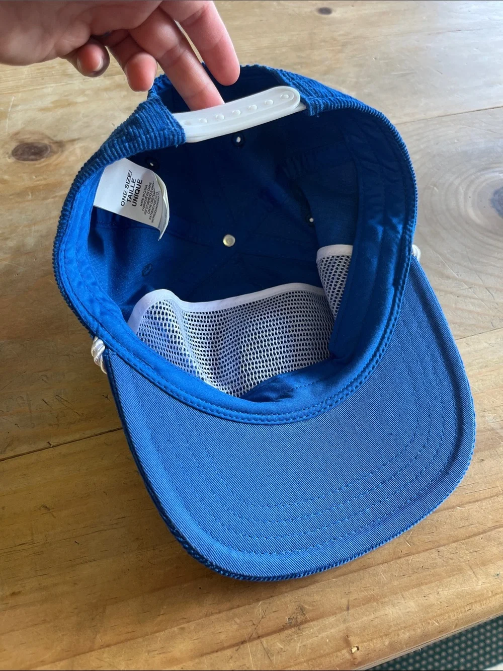 The North Face Mission Antarctic Corduroy Cap with White Rope Band
